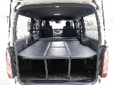 平成３０年式ダークプライムＶ２８００ディーゼル４ＷＤカスタム車両入庫！オリジナル１７インチアルミ１インチローダウンオリジナルＬＥＤテールライトリア全面床張り施工済み跳ね上げベットＫＩＴパイオニアナビ
