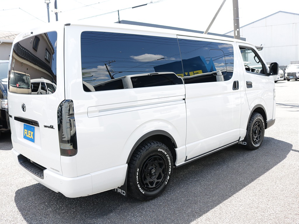 令和7年式ハイエースバンダークプライムⅡ2800ディーゼル4WDターボ！新品オリジナルテール！オリジナルパーツ多数装備！