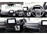 ９型専用のシンプルな運転席廻りになります！！