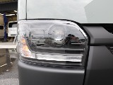令和８年式アースカラーパッケージ２８００ディーゼル４WDブラックエディション入庫！オリジナルフロントバンパーオリジナルオーバーフェンダーオリジナル１６インチアルミクラシックベットＫＩＴシートカバー装備