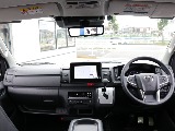令和８年式アースカラーパッケージ２８００ディーゼル４WDブラックエディション入庫！オリジナルフロントバンパーオリジナルオーバーフェンダーオリジナル１６インチアルミクラシックベットＫＩＴシートカバー装備