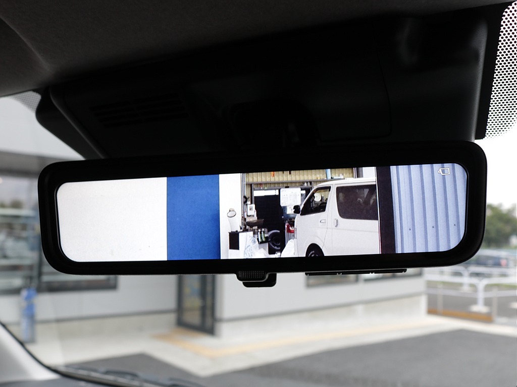 令和８年式アースカラーパッケージ２８００ディーゼル４WDブラックエディション入庫！オリジナルフロントバンパーオリジナルオーバーフェンダーオリジナル１６インチアルミクラシックベットＫＩＴシートカバー装備