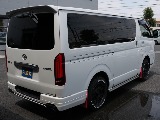 令和２年式ダークプライムⅡ２８００ディーゼル４WDカスタム車両入庫！新品オリジナル１６インチアルミ！ＴＲＤパーツ多数装備済み！！