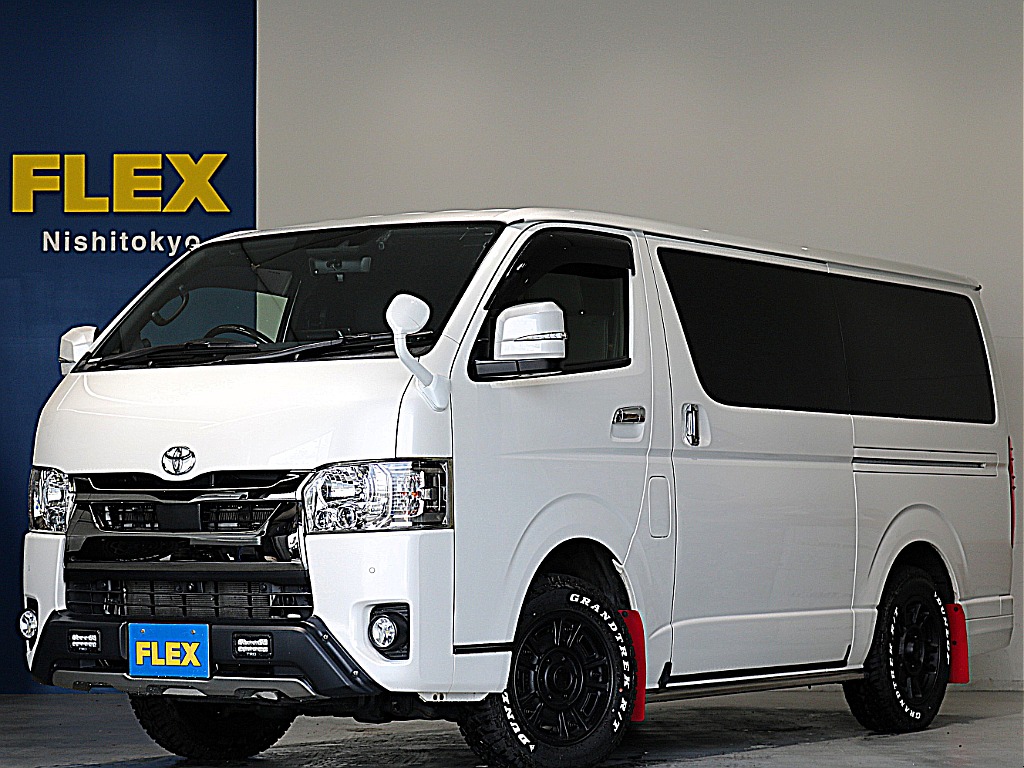 令和２年式ダークプライムⅡ２８００ディーゼル４WDカスタム車両入庫！新品オリジナル１６インチアルミ！ＴＲＤパーツ多数装備済み！！