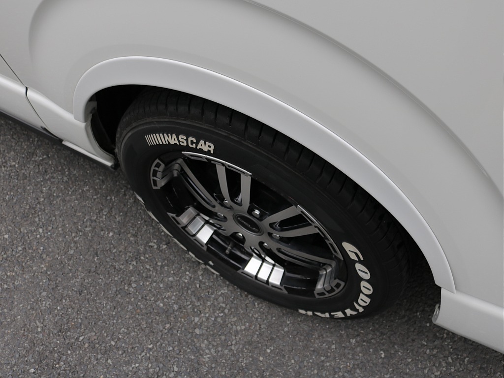 令和５年式ワゴンＧＬ４ＷＤリラクシングシートアレンジ車両入庫！！大画面アルパインＢＩＧ－Ｘ１１インチナビアルパイン１２．８フリップダウンモニター装備オリジナル１７インチアルミ１インチローダウン済み！