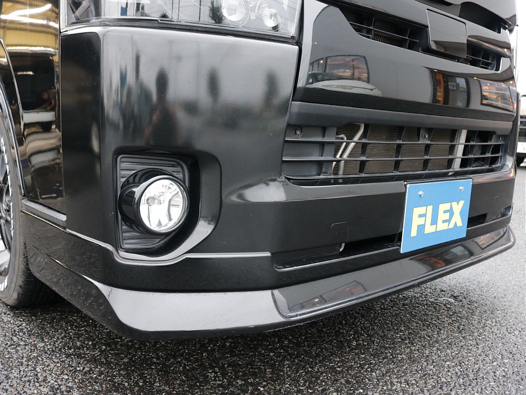 令和２年式ハイエースＶ５０周年特別仕様車ブラックエディション完成！オリジナルフロントスポイラーオリジナルオーバーフェンダーオリジナル１７インチアルミパラダ１７インチタイヤオリジナルＬＥＤテール装備