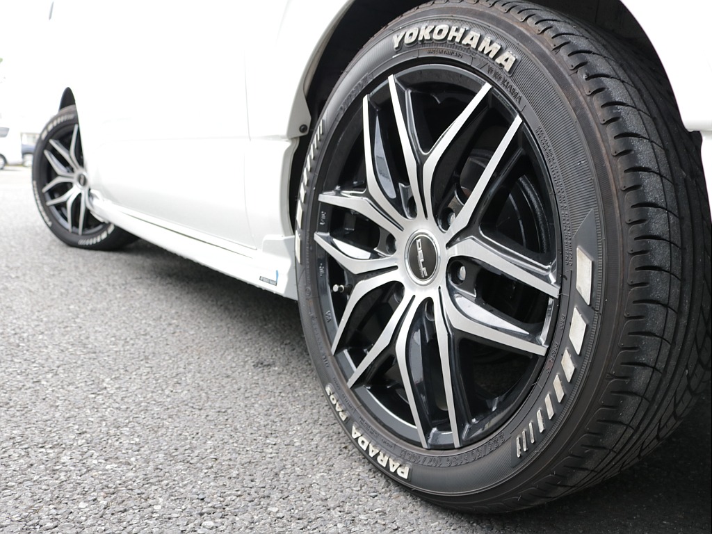トヨタ&nbsp;ハイエースバン&nbsp;5D2.0スーパーGLダークプライムⅡロング&nbsp;&nbsp;東京都の詳細画像&nbsp;その4
