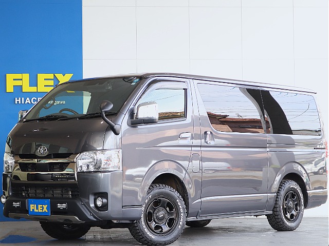 【厳選仕入中古車】ハイエースバン　ディーゼル　4WD　ガンメタ 廃版カラーに豪華装備多数のお車入庫致しました☆☆