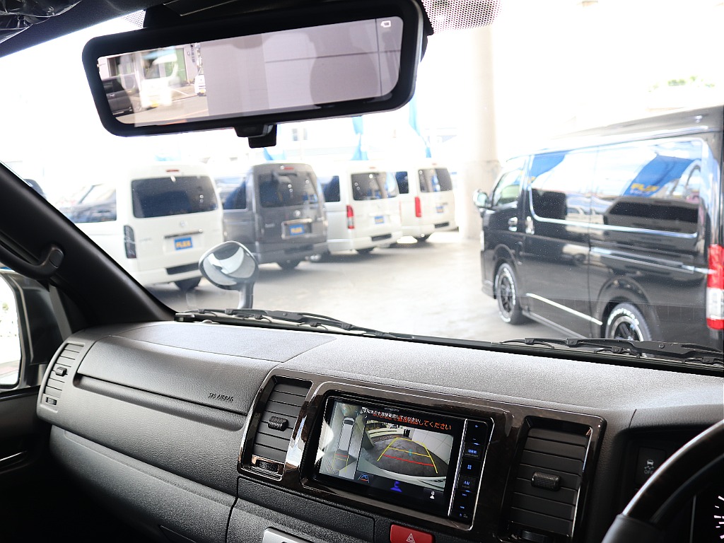 バックカメラが装着されており安心して駐車することが可能です♪♪