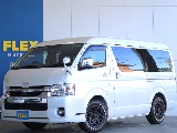 【厳選仕入新古車】高年式ハイエースワゴン　ガソリン4WD　パールホワイト オリジナルのカスタムでかっこよく仕上げたお車入庫致しました☆☆