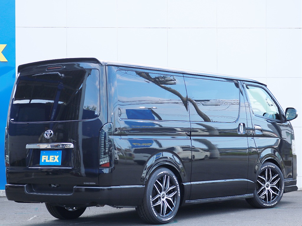 茨城県つくば市にハイエース専門の新車・中古車の展示場を展開！人気のグレード・年式をその場で見比べられます♪皆様のご来場、お問合せを心よりお待ちしております☆