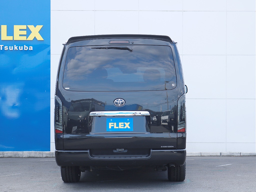 茨城県つくば市にハイエース専門の新車・中古車の展示場を展開！人気のグレード・年式をその場で見比べられます♪皆様のご来場、お問合せを心よりお待ちしております☆