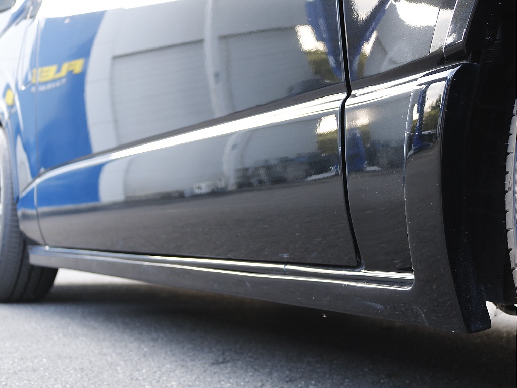 茨城県つくば市にハイエース専門の新車・中古車の展示場を展開！人気のグレード・年式をその場で見比べられます♪皆様のご来場、お問合せを心よりお待ちしております☆