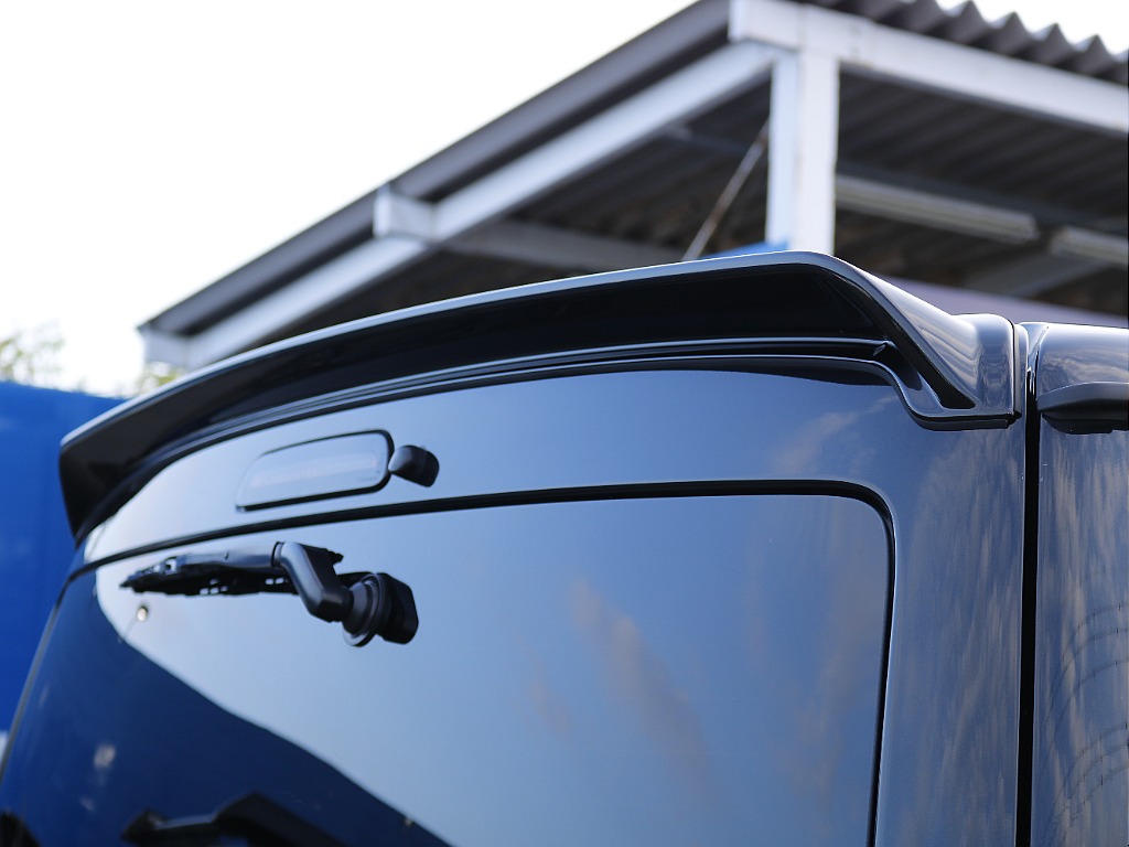 茨城県つくば市にハイエース専門の新車・中古車の展示場を展開！人気のグレード・年式をその場で見比べられます♪皆様のご来場、お問合せを心よりお待ちしております☆