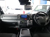 特別仕様車なので高級感のある内装になっています！