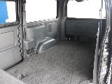 フローリング施工やカーゴマットの施工も可能です♪