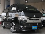 オリジナルのフロントスポイラーが装着されており迫力のあるフロントフェイスになっています☆