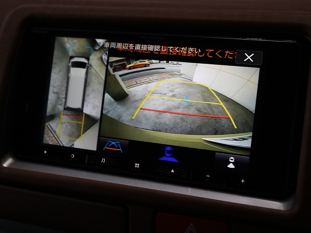 パノラミックビューモニター付きなので駐車も安心です☆