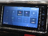 カロッツェリア7インチナビが装着されております♪