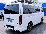 茨城県つくば市にハイエース専門の新車・中古車の展示場を展開！人気のグレード・年式をその場で見比べられます♪皆様のご来場、お問合せを心よりお待ちしております☆