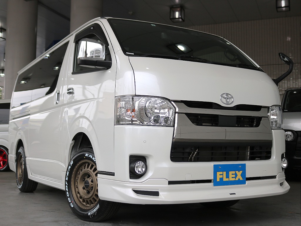 カスタム満載の車中泊仕様のお車です！