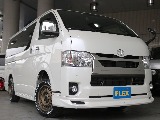 カスタム満載の車中泊仕様のお車です！