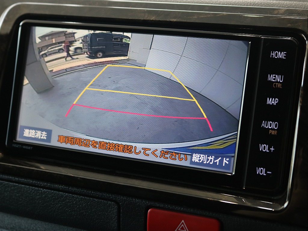 バックカメラが搭載されているので駐車も安心です☆☆