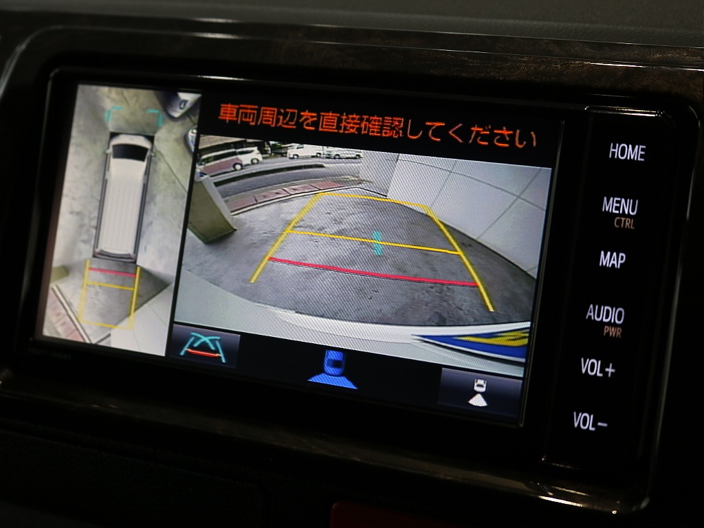 バックカメラが搭載されているので駐車も安心です☆☆