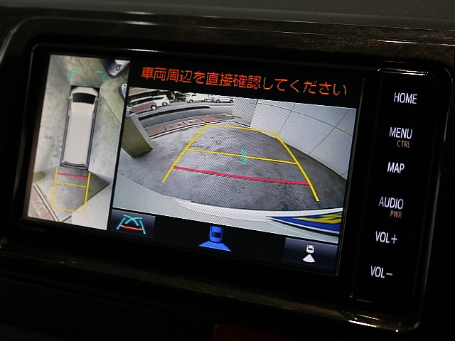 バックカメラが搭載されているので駐車も安心です☆☆