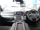 特別仕様車なので高級感のある内装になっています☆