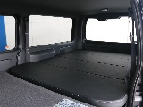 2列目シートを倒すとベッドとフラットになります！