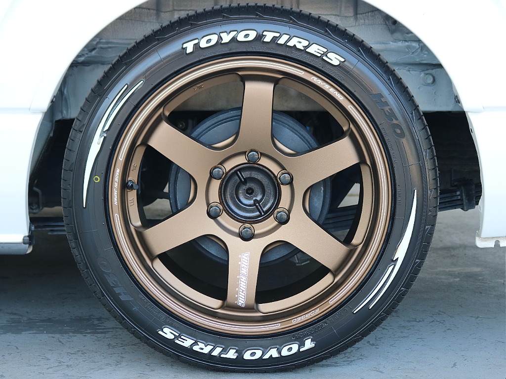 希少なレイズTE37・18インチAWにTOYOのH30を組み合わせました！