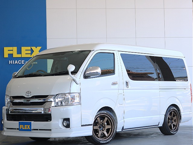 【厳選中古車】ハイエース　ワゴン　ホワイトパール　ガソリン4WD　 Ver2内装架装でスポーティパッケージの車が入庫致しました☆☆