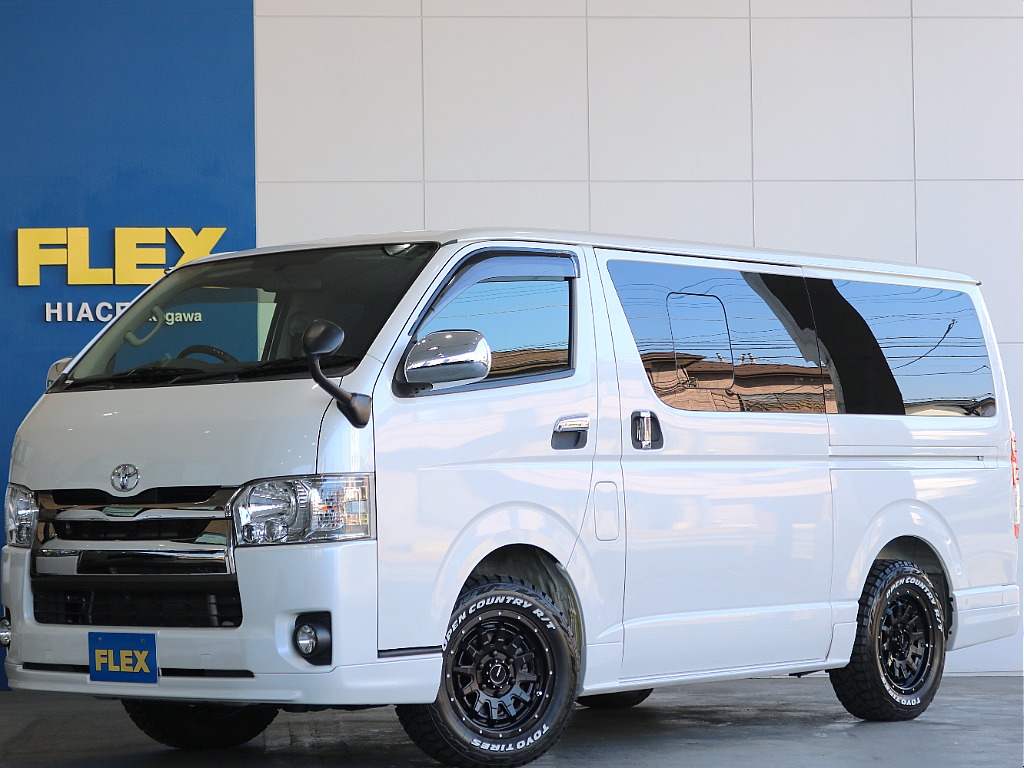 【厳選仕入中古車】ハイエースバン　ガソリン2WD　パールホワイト ベッドキット付きで、オフロード仕様のお車ご入庫致しました☆☆