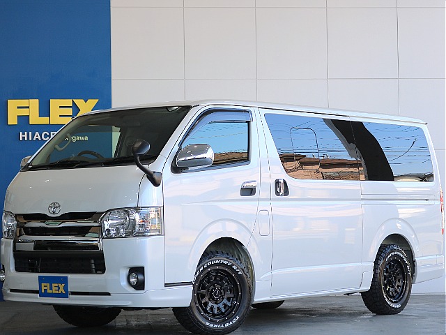 【厳選仕入中古車】ハイエースバン　ガソリン2WD　パールホワイト ベッドキット付きで、オフロード仕様のお車ご入庫致しました☆☆