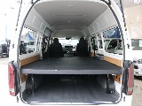 ベッドキット下にはスペースがあり荷物もたくさん積載できます！