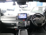 トヨタ ハイエースバン(2枚目)