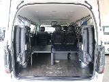 4列目シートは跳ね上げが可能なので荷物をたくさん積載できます☆