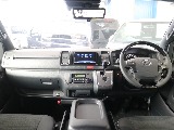 特別仕様車なので高級感のある内装になっています！！