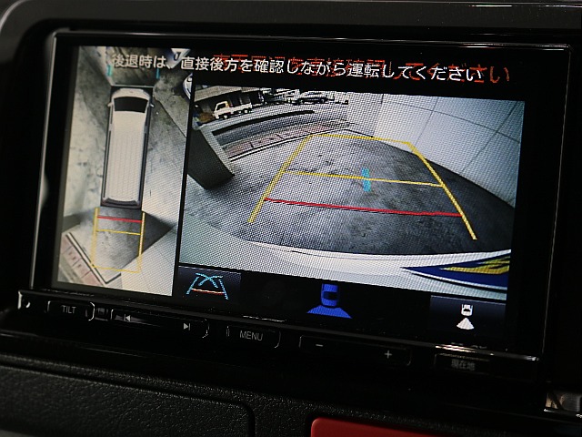 パノラミックビューモニター付きなので駐車時も安心です！