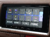 カロッツェリア7インチナビが装着されております☆