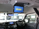 プリップダウンモニターがあるので後席の方も楽しめます！
