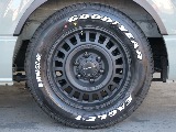NEXUS CREST NC1 16インチアルミホイールにナスカータイヤの組み合わせになっております☆☆