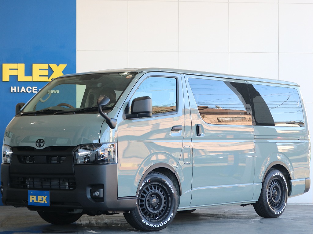 【厳選仕入れ中古】R7年式ハイエースバン　スーパーGL　アースカラーPKG 希少なアーバンカーキに外装はマットブラックエディションカスタム！！ 内装はノットレコード仕様でおしゃれ全開な一台♪♪