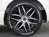 Delf・01 18インチアルミホイールにYOKOHAMAパラダタイヤの組み合わせになっております♪♪