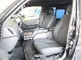 特別仕様車限定のハーフレザーシートになっております☆