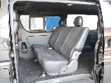 セカンドシートも特別仕様車限定のハーフレザーシートです♪