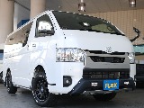 TRDフロントスポイラーが装着されておりオフロード感溢れる仕様です！
