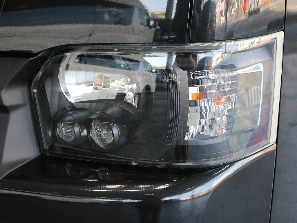 LEDヘッドランプ装着済みですので夜間の走行も安心です♪♪
