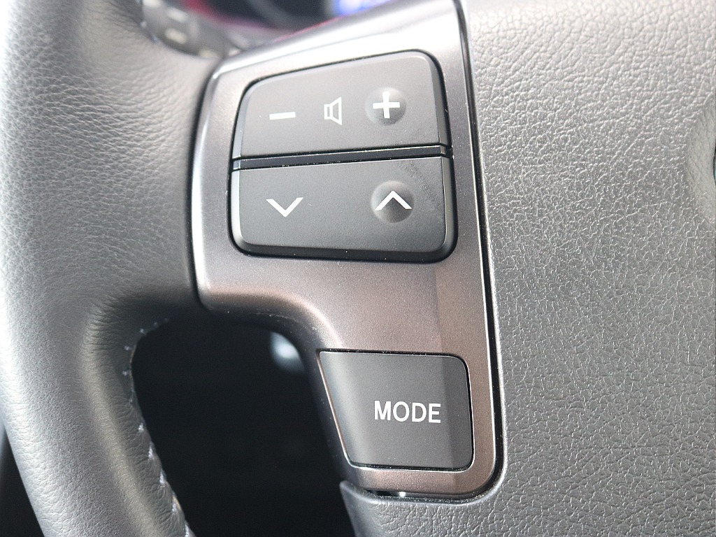 内外装、足回り、ナビと欲しい装備をパッケージングでコンプリートカスタム★もちろん追加カスタムもお任せください！どんなカスタムもお任せください！